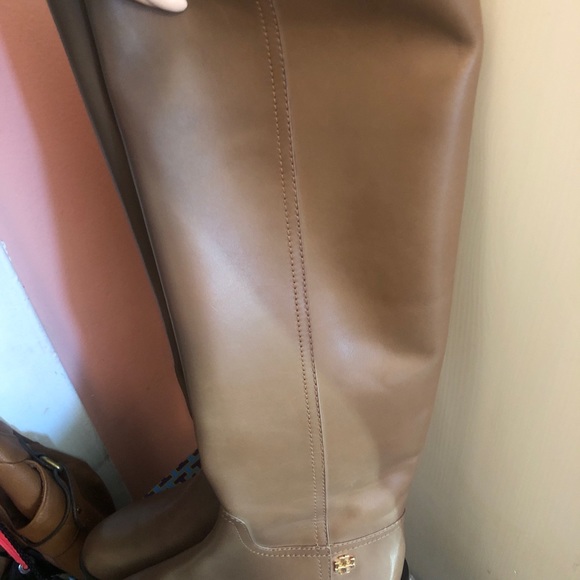 Tory Burch Boots 7 1/2 - Picture 4 of 4